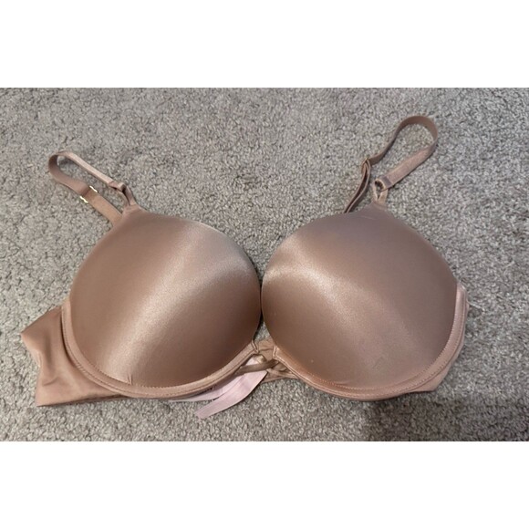 Bombshell Add-2-Cups Smooth Push-Up Bra 36C - Picture 1 of 2